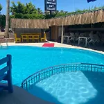 Meryam Deluxe 3* Side