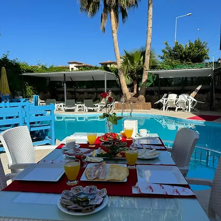 Meryam Deluxe Oda ve Kahvaltı Side