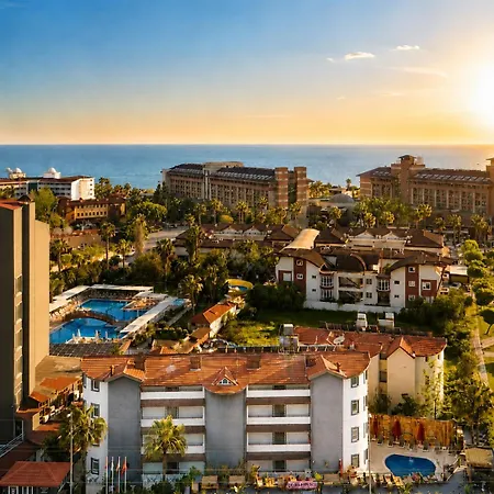 Meryam Deluxe Panzió 4*