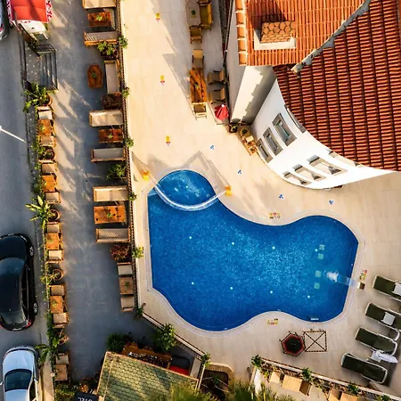 Panzió Meryam Deluxe Side