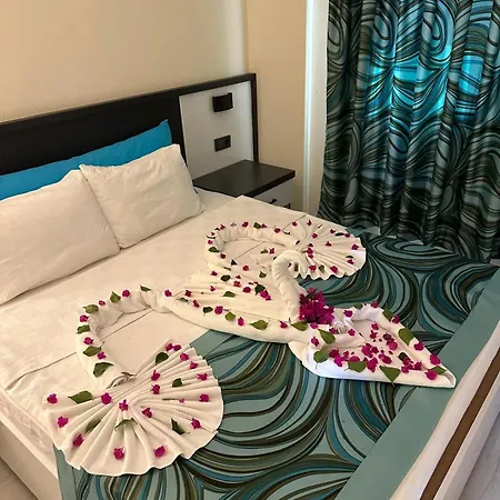住宿加早餐酒店 Meryam Deluxe 3*